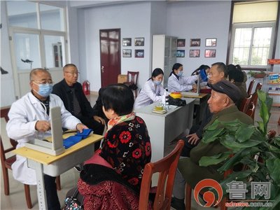 德州市經(jīng)開區(qū)長(zhǎng)河社區(qū)開展家庭式醫(yī)生服務(wù)，建立居民健康檔案，提供健康咨詢